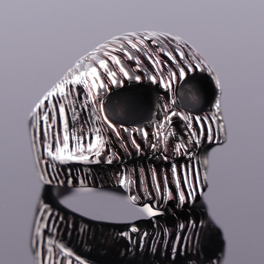 Carved Skull Ring | Skull Action