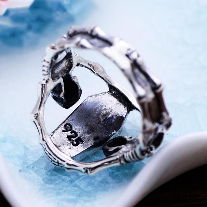 Cemetery Ring | Skull Action