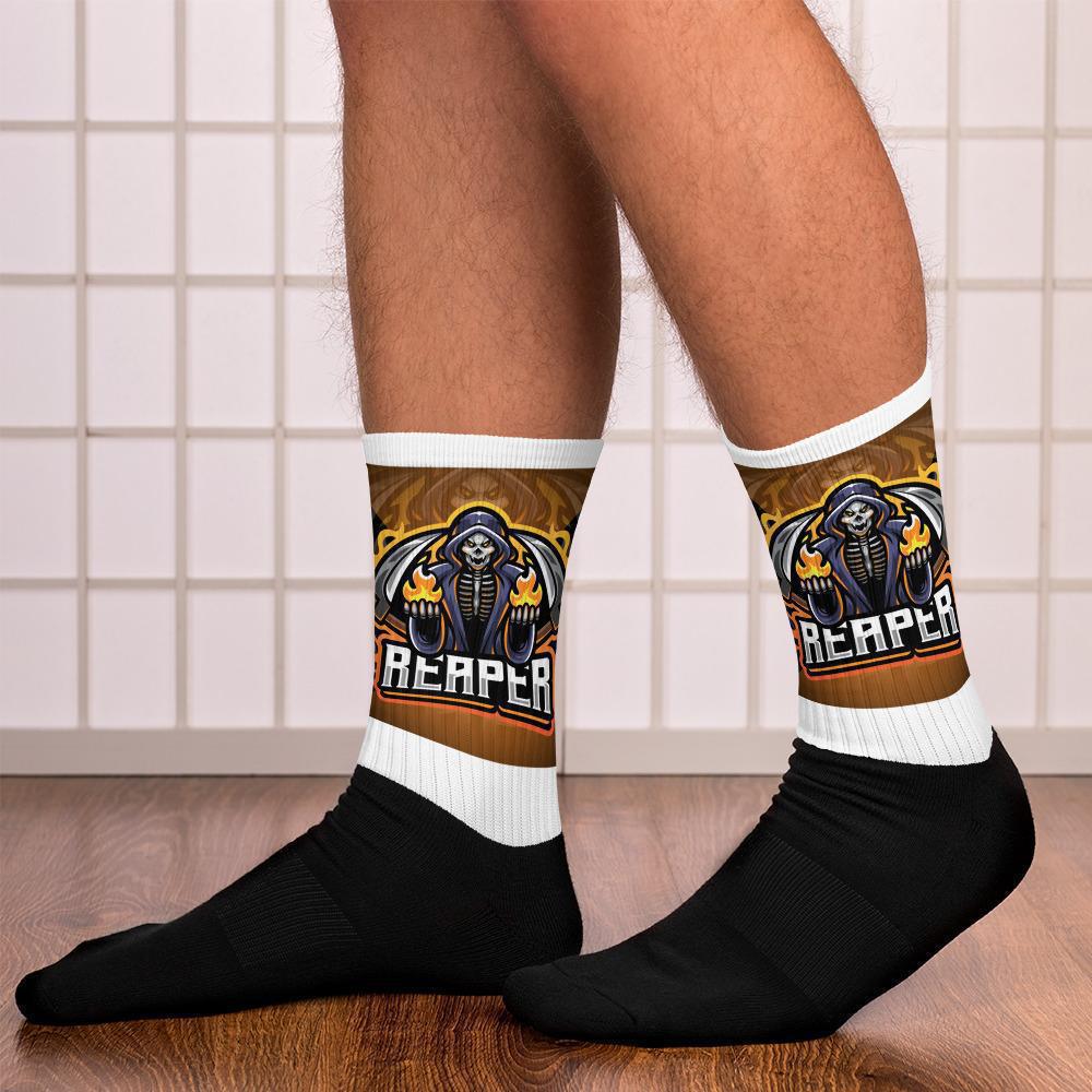 evil-angel-skull-socks