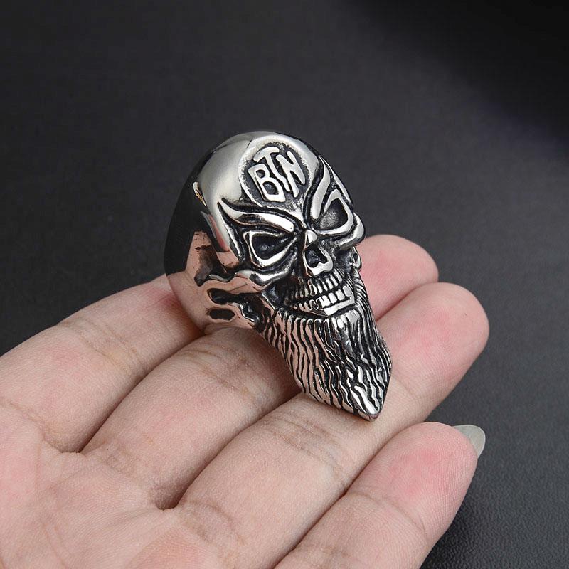 Gentleman Beard Skull Ring | Skull Action