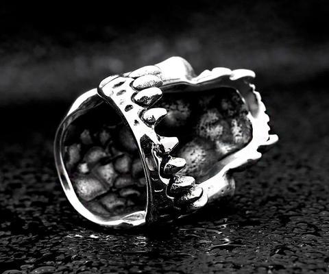 Gothic Biker Ring | Skull Action