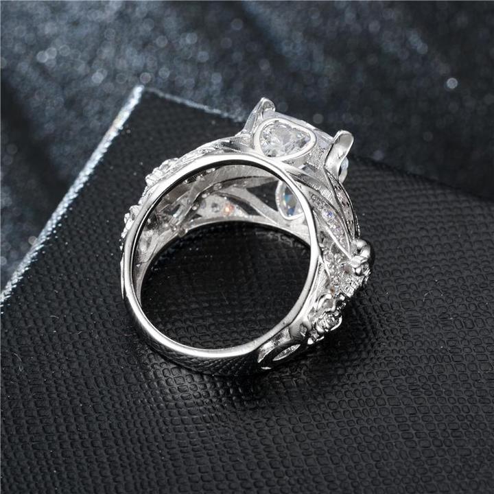 Gothic Ruby Ring | Skull Ring