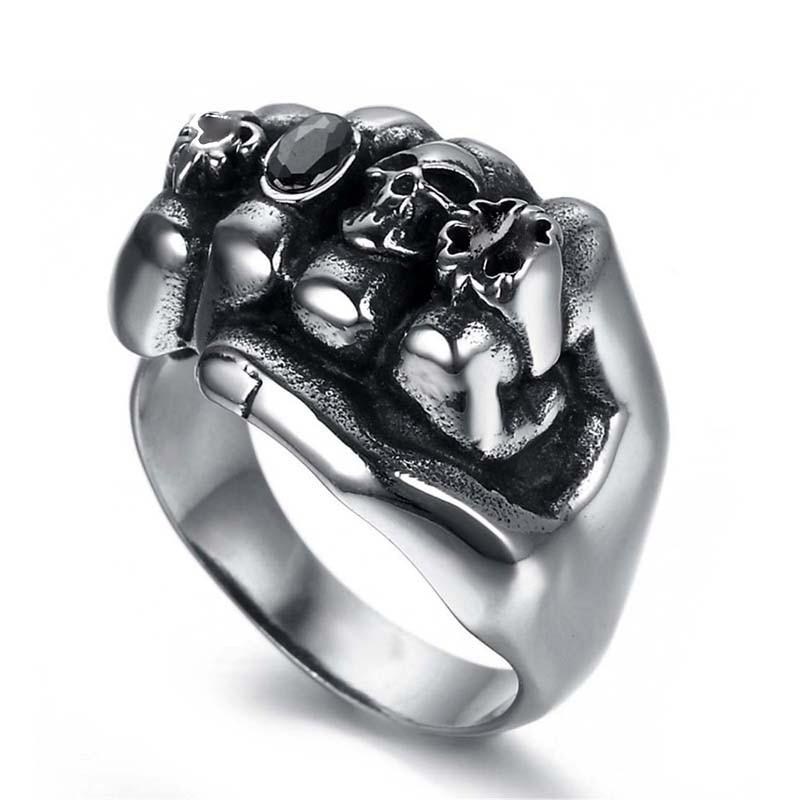 Irish Hand Holding Ring | Skull Action