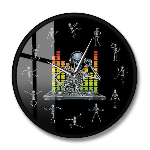 Skull And Bones Clock