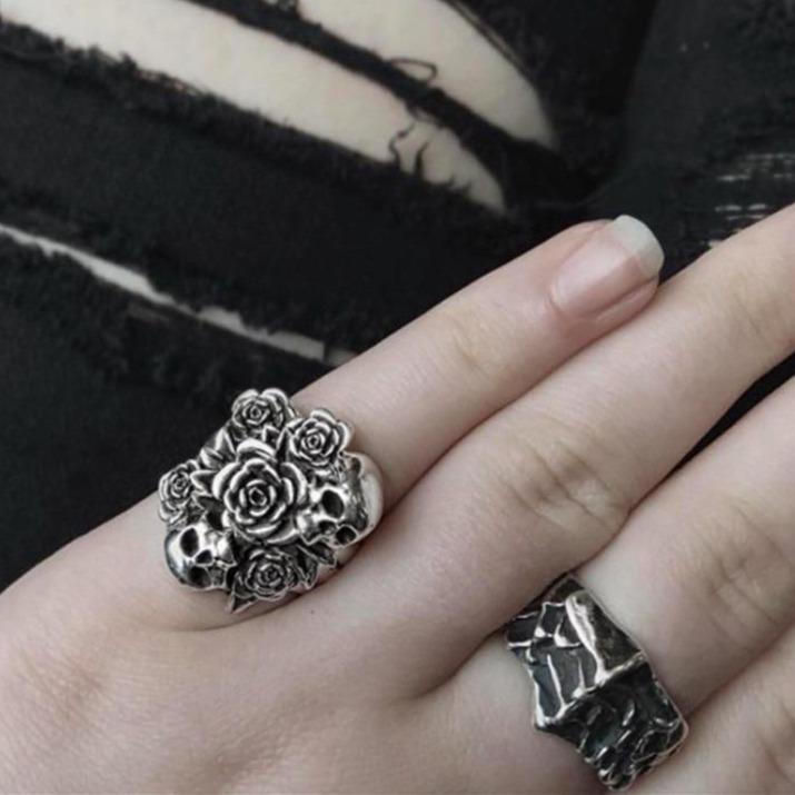 Skull And Rose Ring | Skull Action