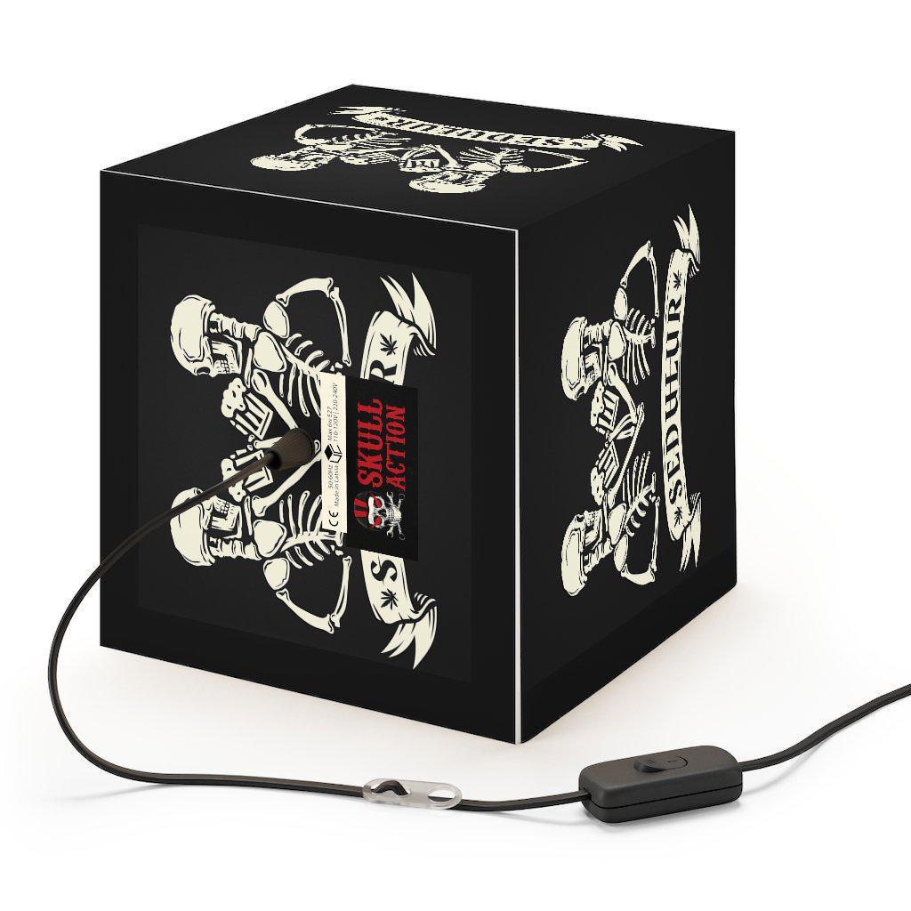 skull-gothic-lamp-home