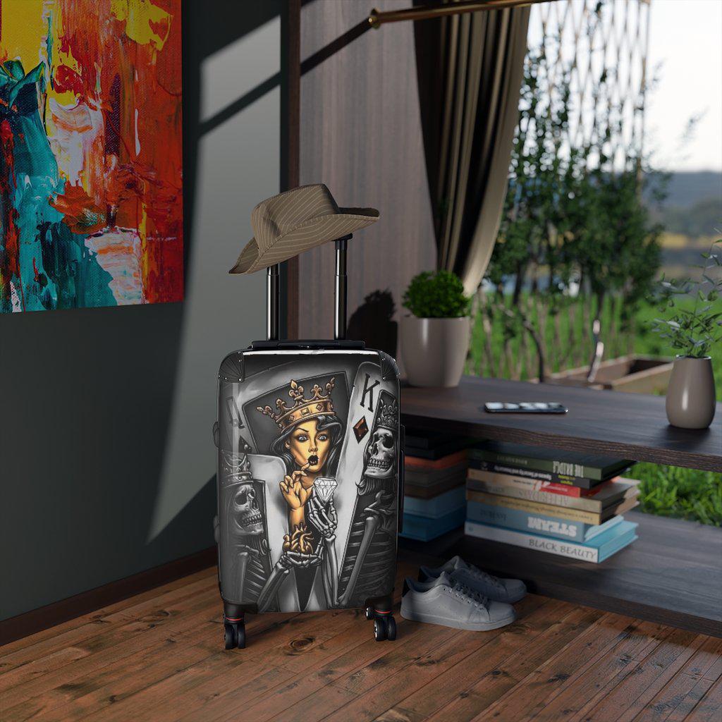skull-hard-case-luggage-queen