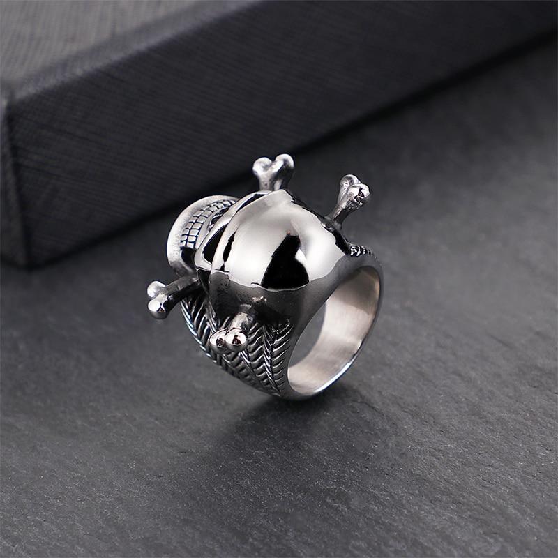 Skull Helmet Ring | Skull Action