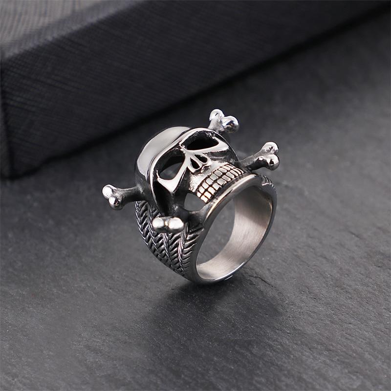 Skull Helmet Ring | Skull Action