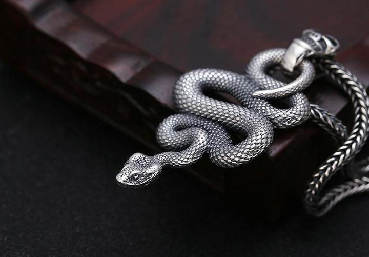Skull Necklace Snake | Skull Action