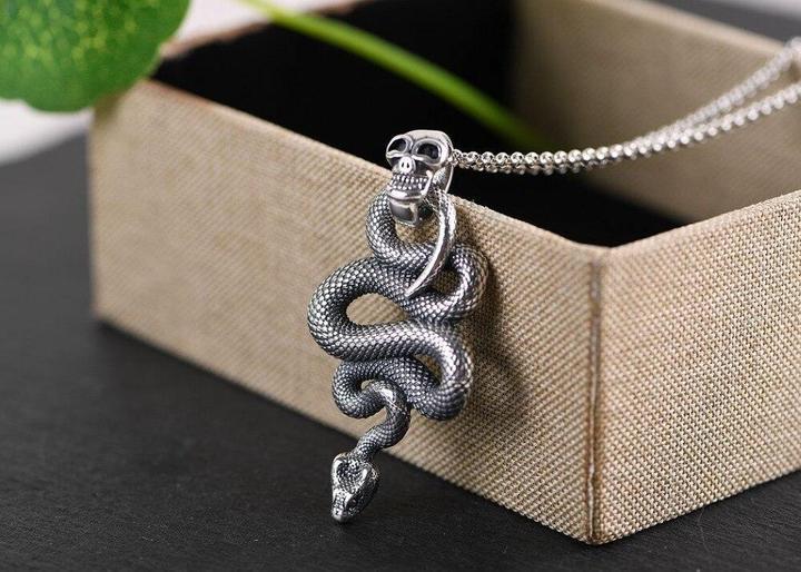 Skull Necklace Snake | Skull Action