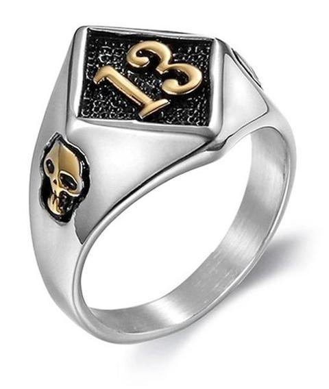 skull ring 13