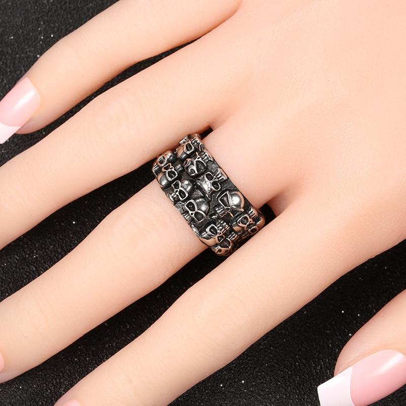 Skull Ring Affliction | Skull Action