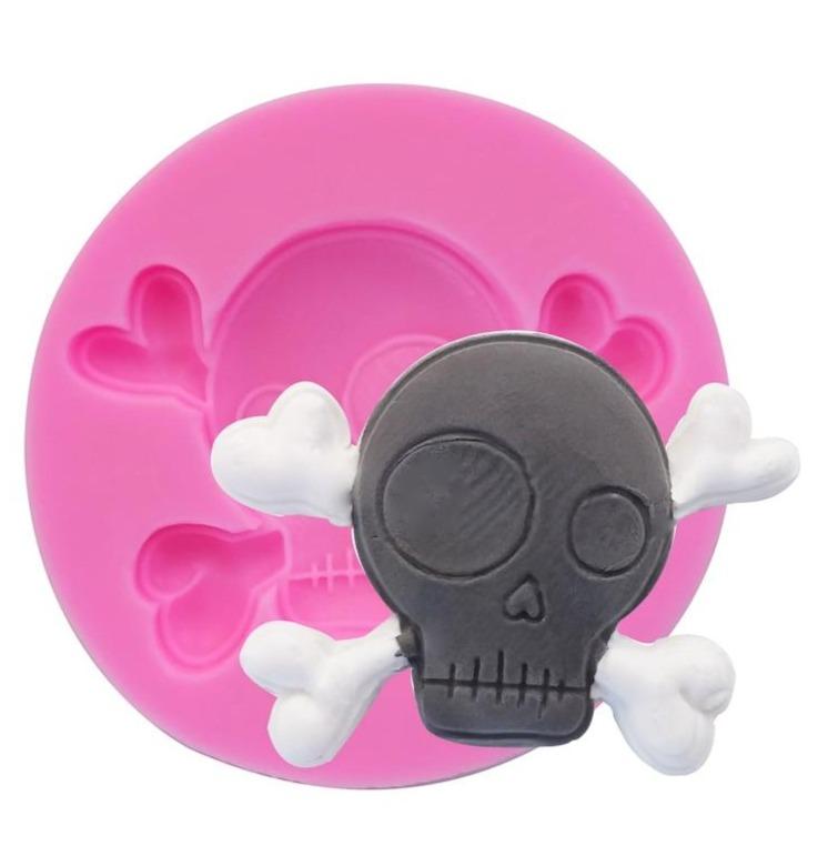 Skull Shaped Cake Pan