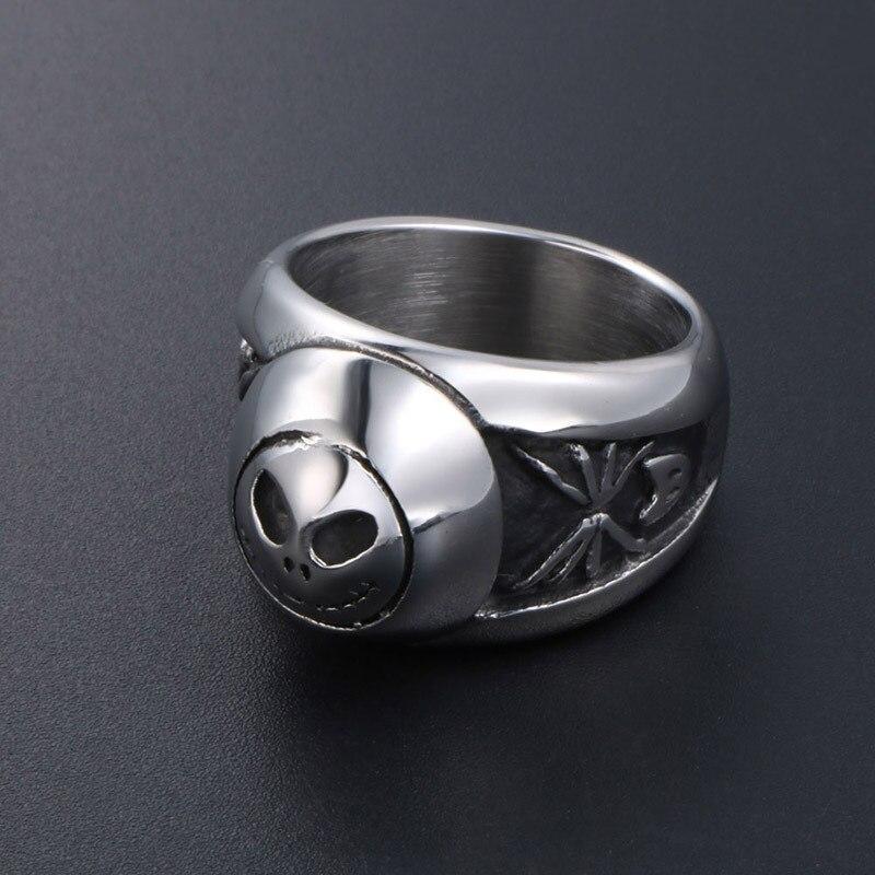 Skull With Ring | Skull Action
