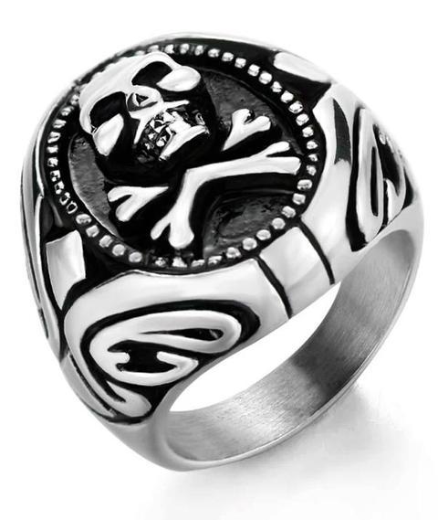 stainless pirate skull ring
