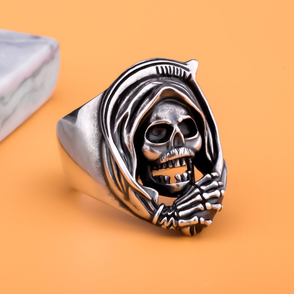 White Reaper Ring | Skull Action
