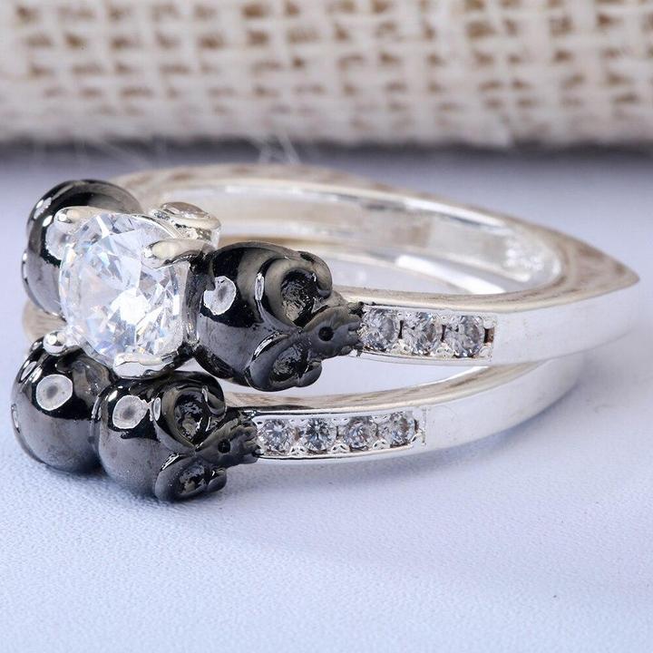 Womens Gothic Engagement Rings | Skull Ring