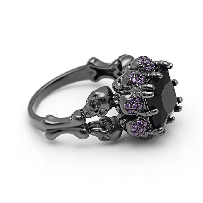 Black Diamond  two Skull Ring