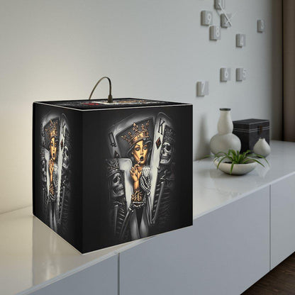 black-skull-lamp-room