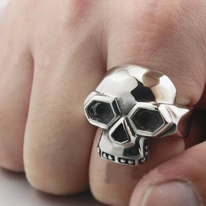 Classic Skull Ring | Skull Action