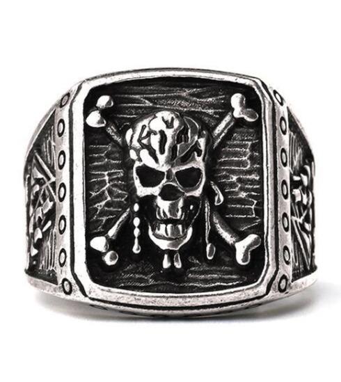 silver pirate skull ring
