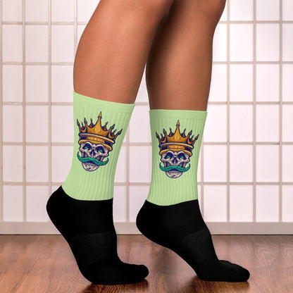 crown-skull-socks-design