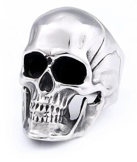 gothic skull ring
