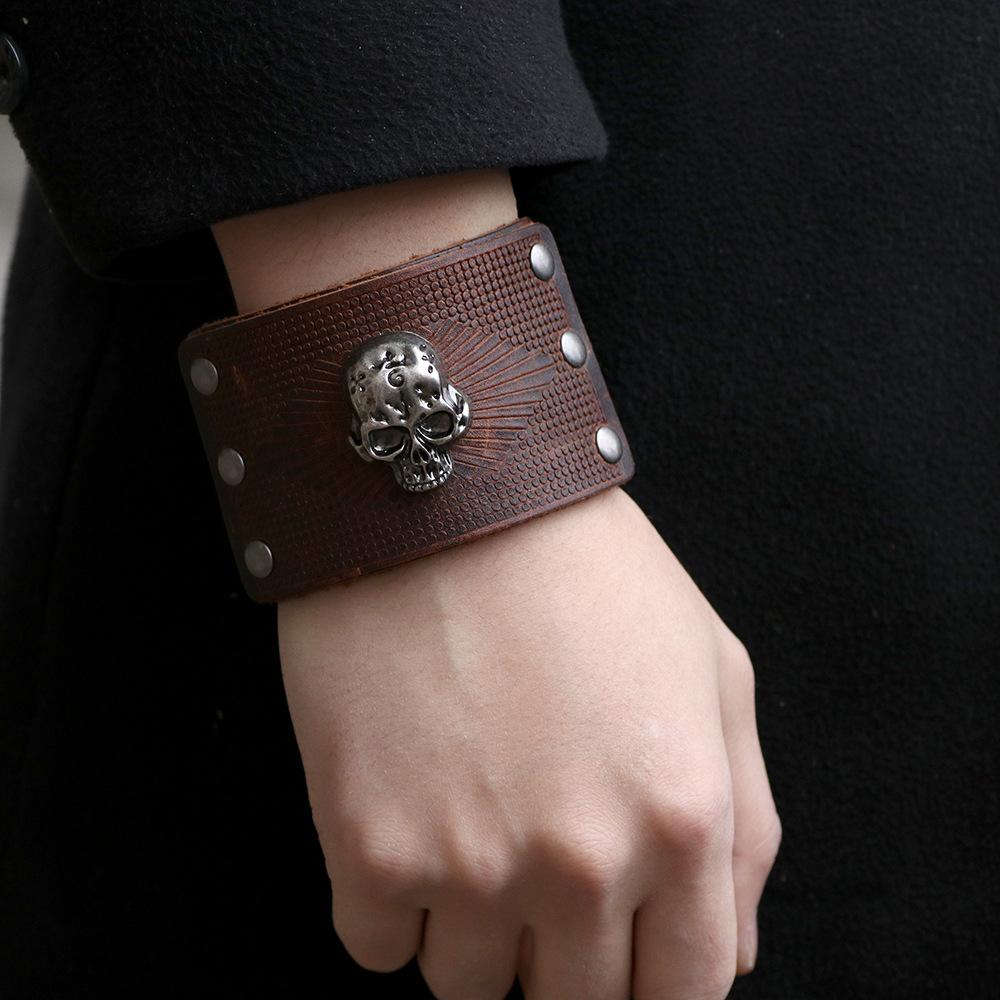 Hand Skull Bracelet | Skull Action