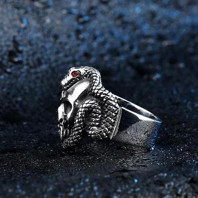 Long Snake Ring | Skull Action