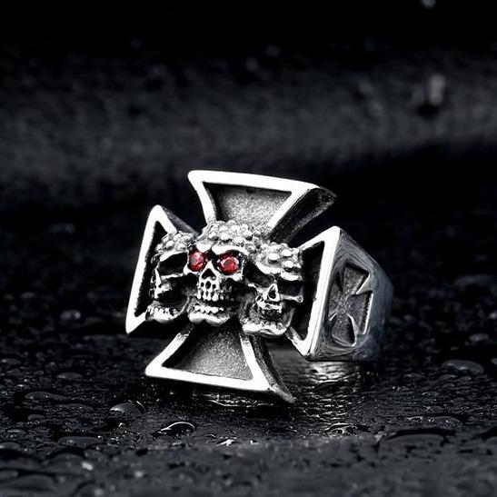 Maltese Cross Signet Ring | Skull Action