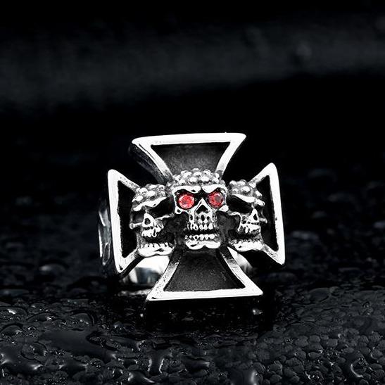 Maltese Cross Signet Ring | Skull Action