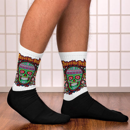 mens-sugar-skull-socks-design