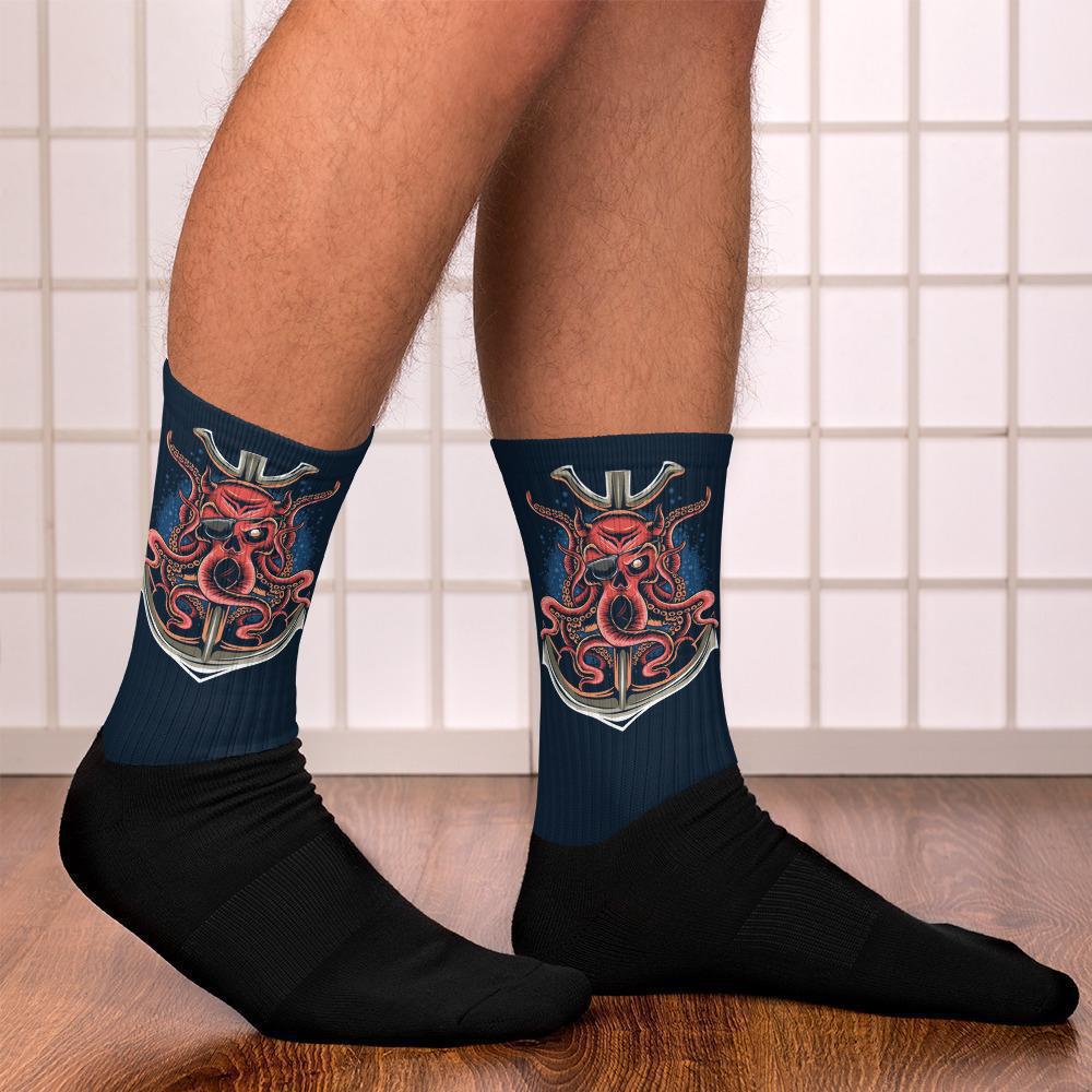 navy-skull-socks-men