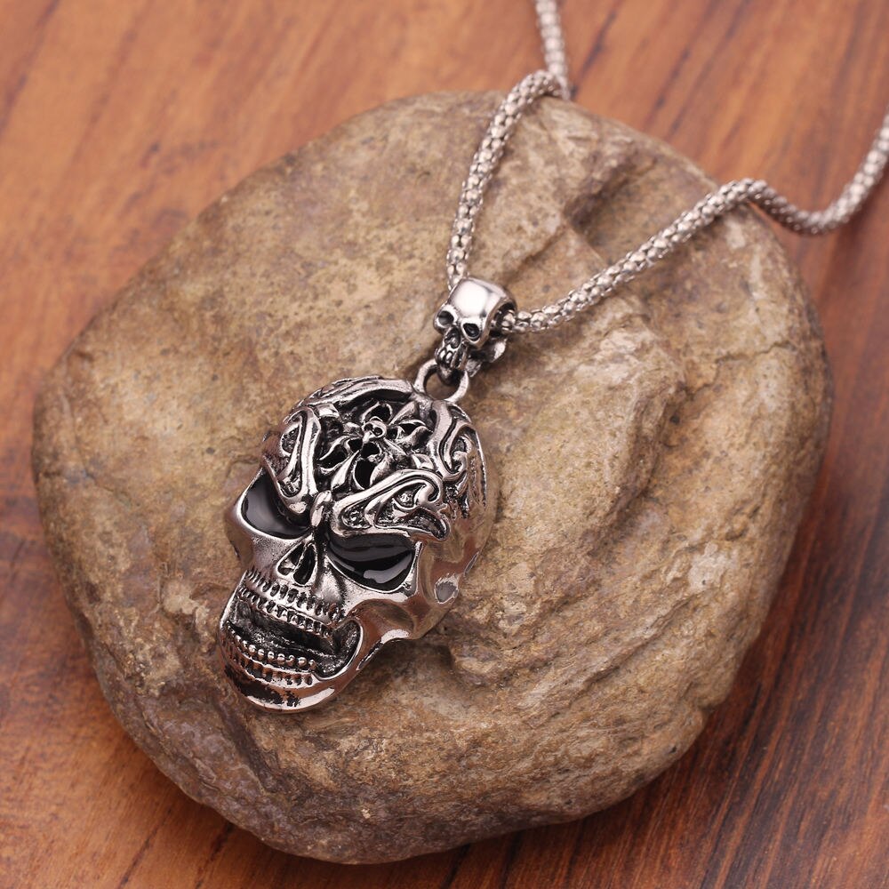 Angry Warrior Skull Necklace