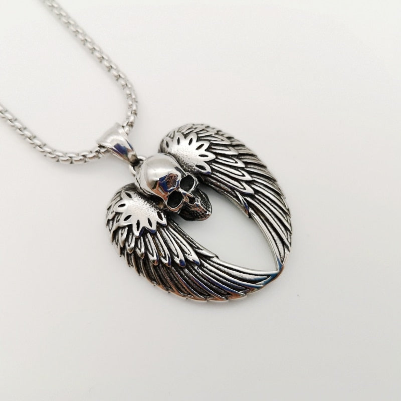 skull-wings-necklace