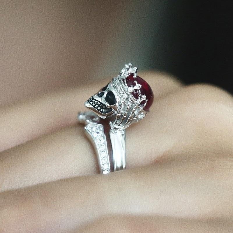 Red Crown Ring | Skull Action