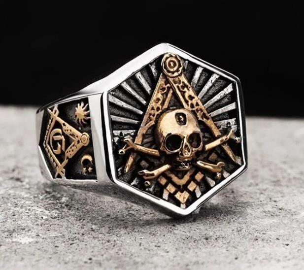 Ring Illuminati | Skull Action