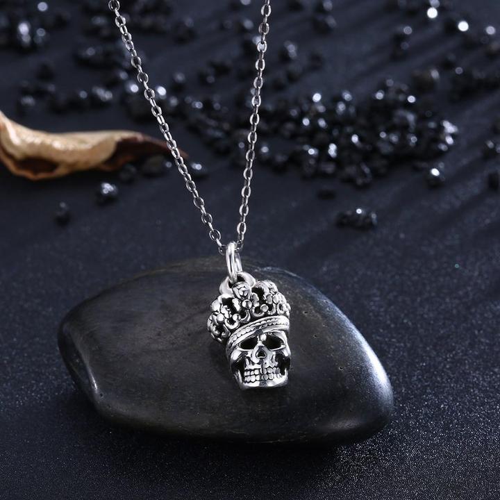 Skull Crown Necklace | Skull Action