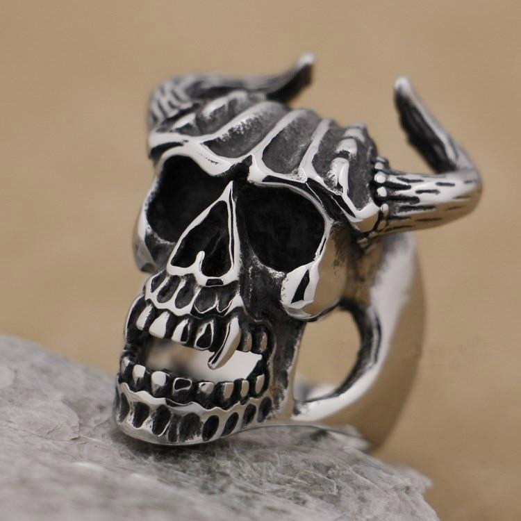 Skull Ring Horned Chief | Skull Action