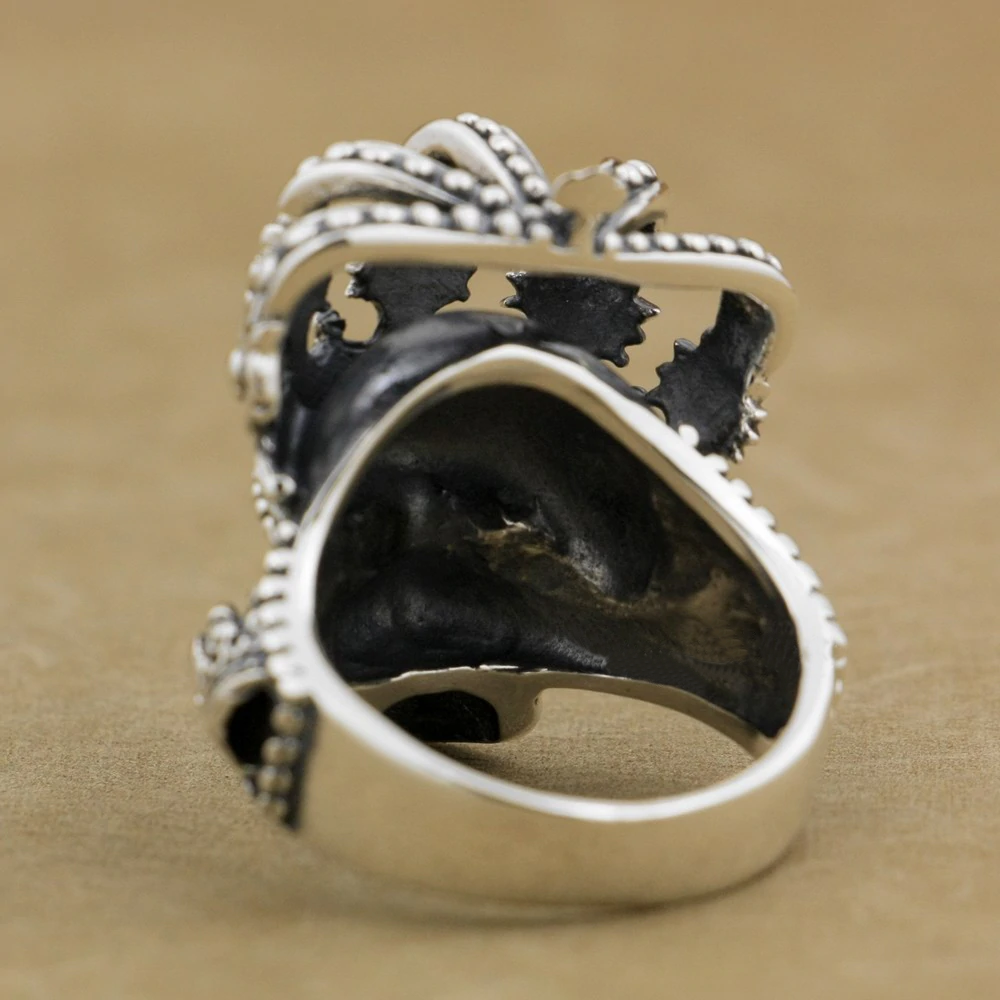 Skull With Crown Ring | Skull Action