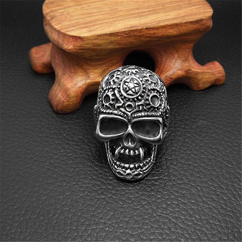 Steampunk Mens Ring | Skull Action