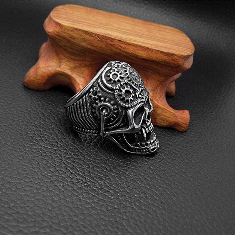 Steampunk Mens Ring | Skull Action