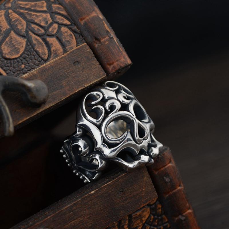 Vintage Sterling Silver Skull Ring | Skull Action